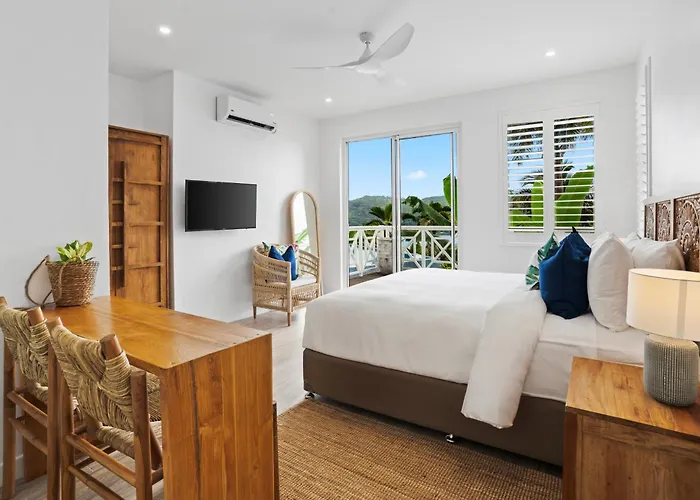 The Bay Seychelles Boutique And Anse a La Mouche